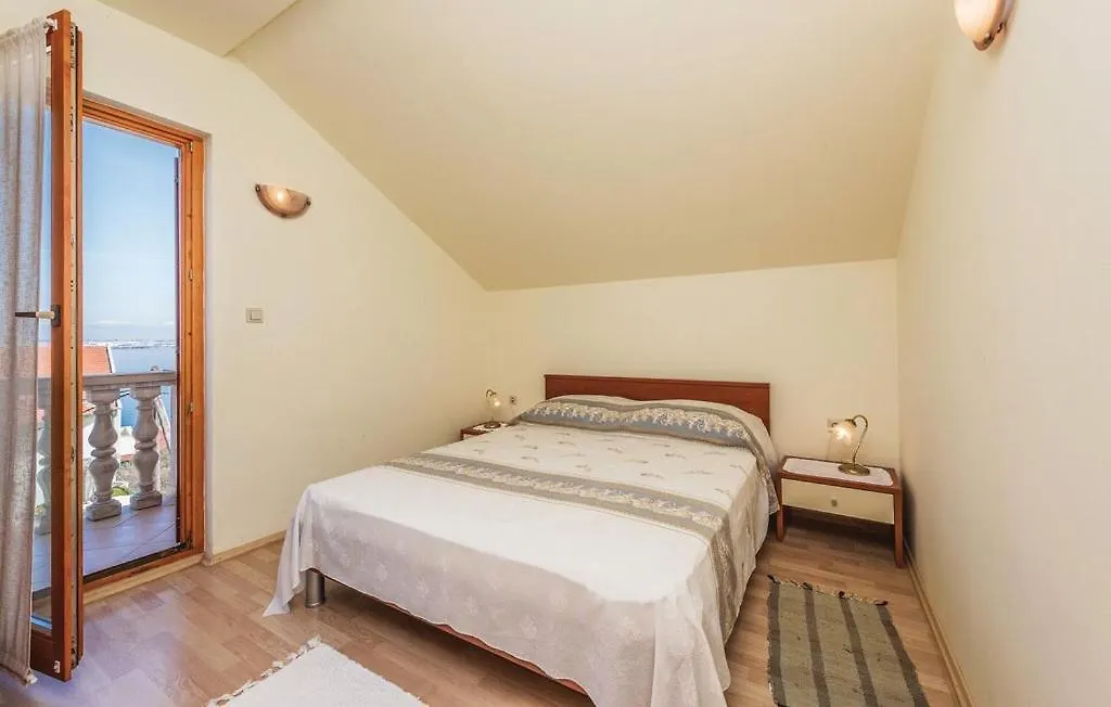 Daire Apartman Ivan Kali